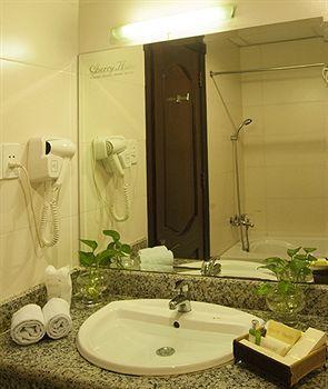 Cherry Hotel- Near Opera House Hotel Ho Chi Minh City
