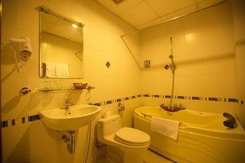 Cat 2 3* Ho Chi Minh City