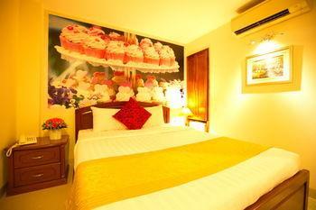 Cat 2 3* Ho Chi Minh City