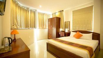 Cat 2 3* Ho Chi Minh City