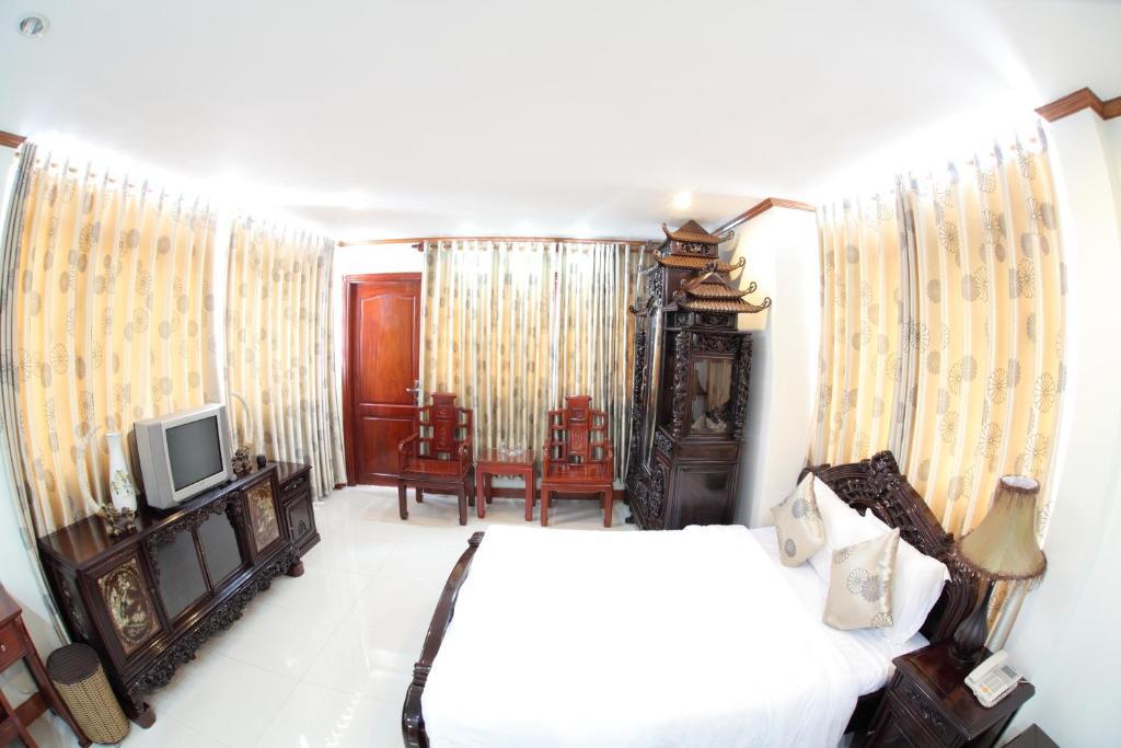 Kally Saigon Hotel 2*