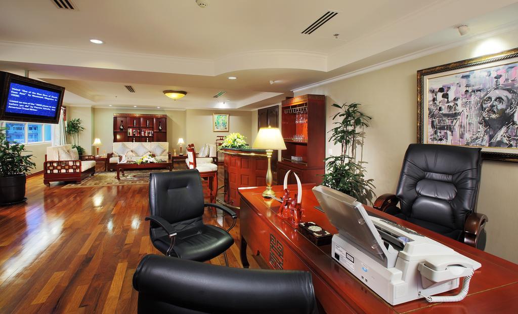 Rex Hotel