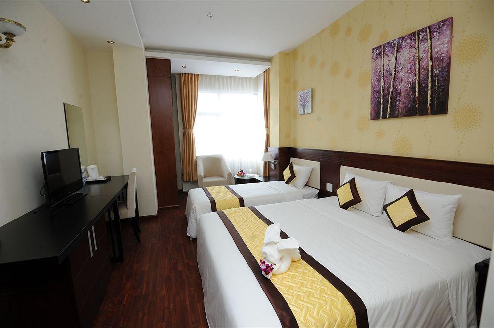 Hotel Happy Life District 7 Gan Secc 3*