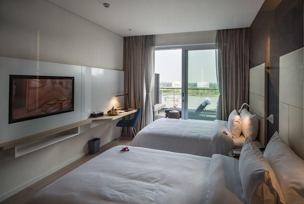 Liberty Saigon Riverside Hotel