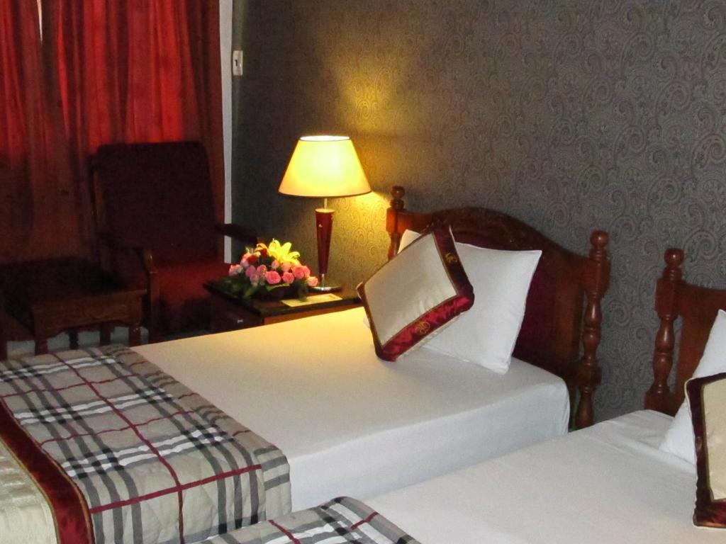 Khach San Trung Mai Hotel 2*