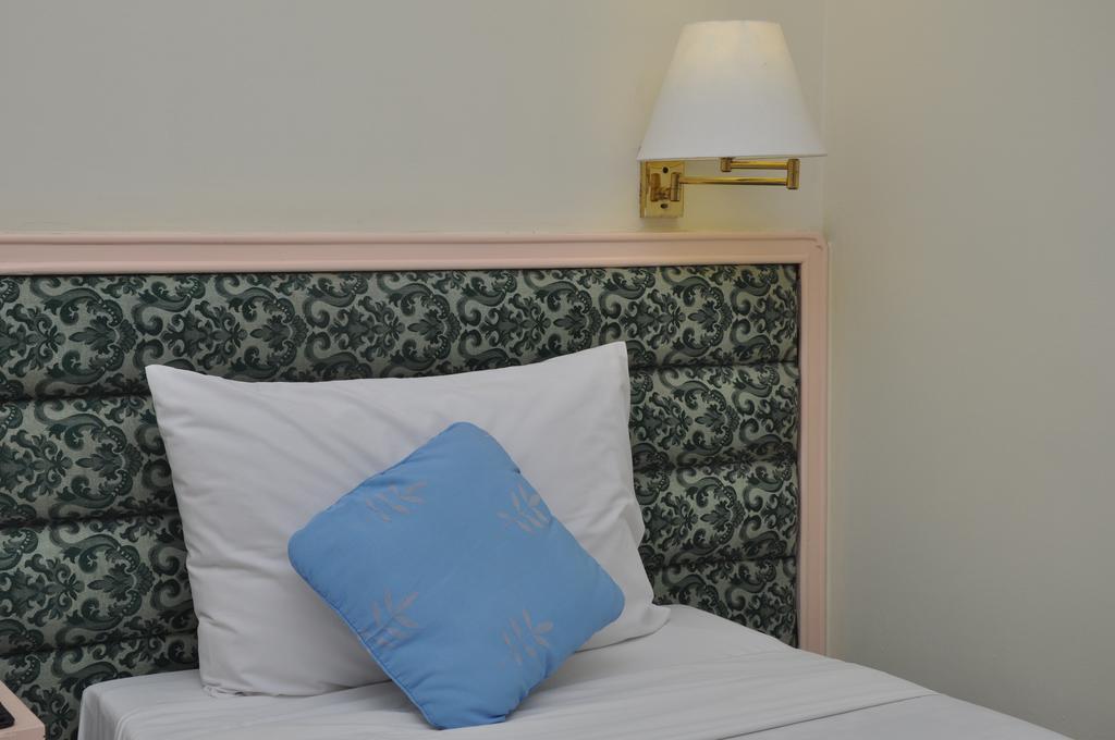 Thiên Hồng 3*