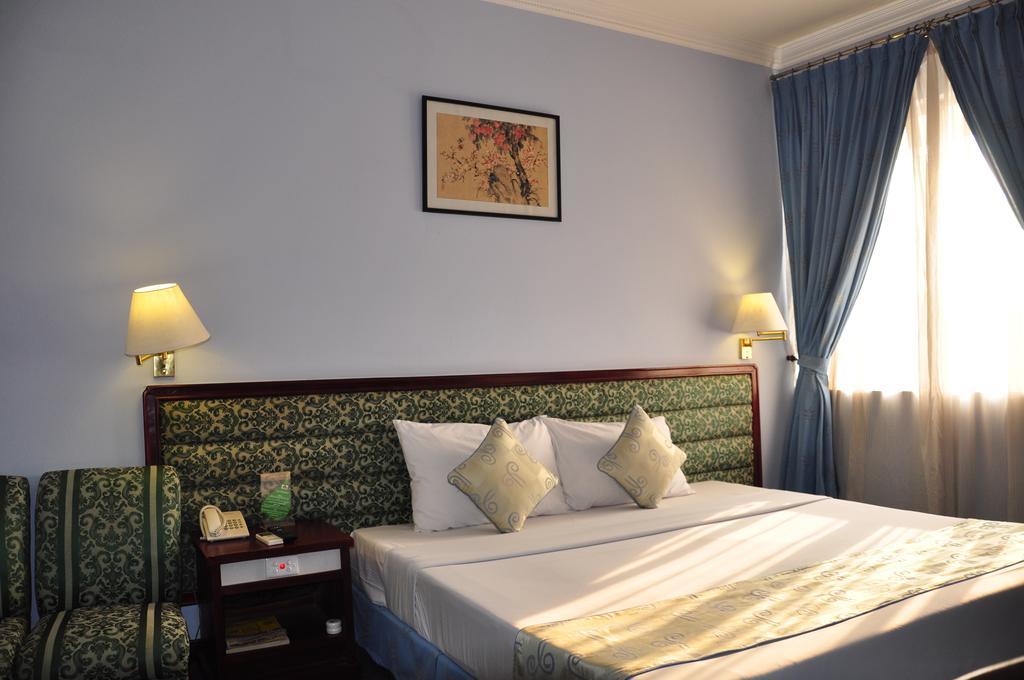 Khách sạn Thiên Hồng 3*