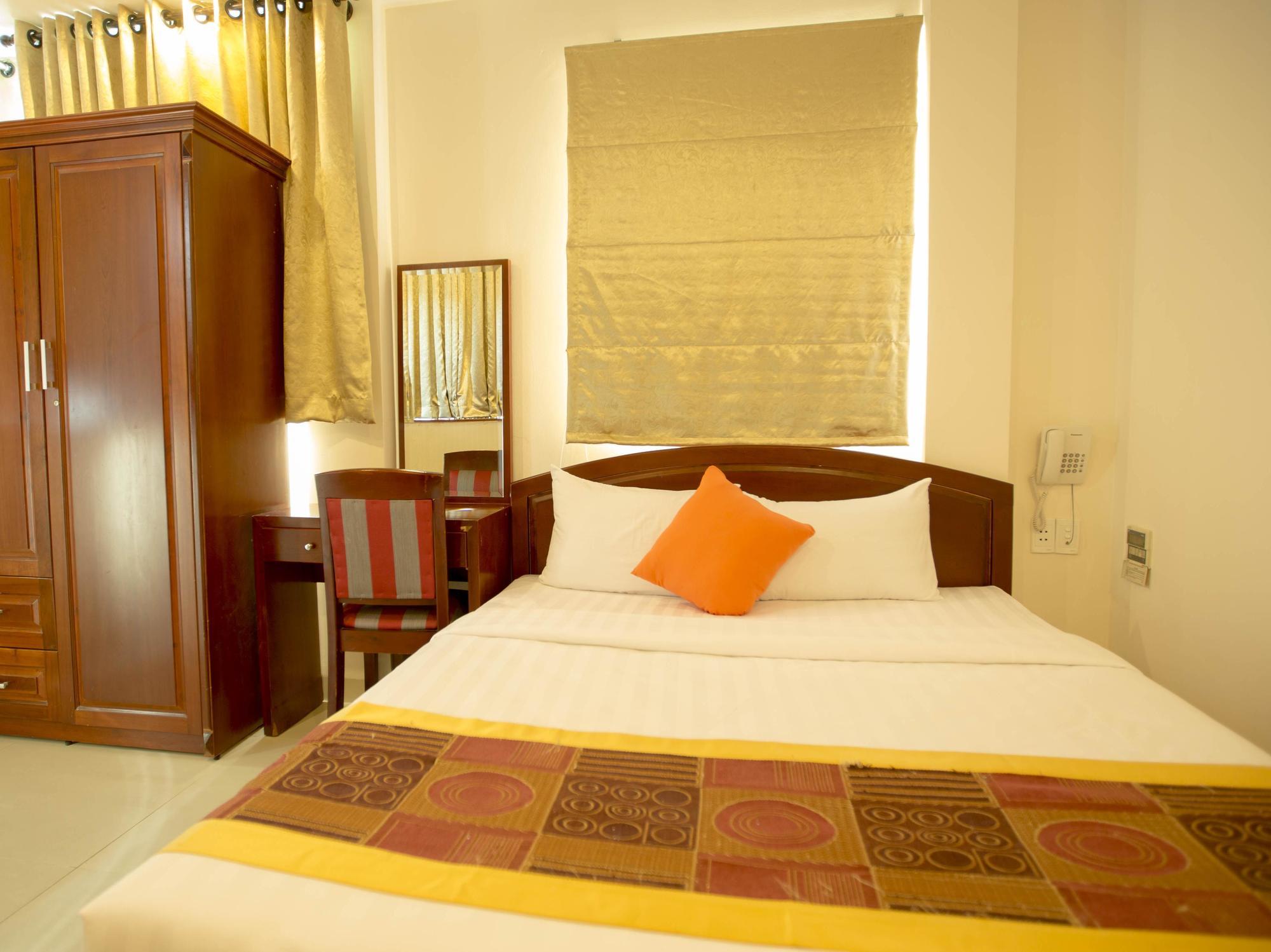 Hotel Cat 2 3*