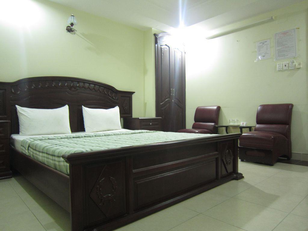 Happyhomes Saigon Khách sạn 2*