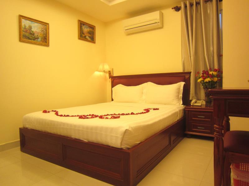 Kim Dung Tran Quang Khai 2*
