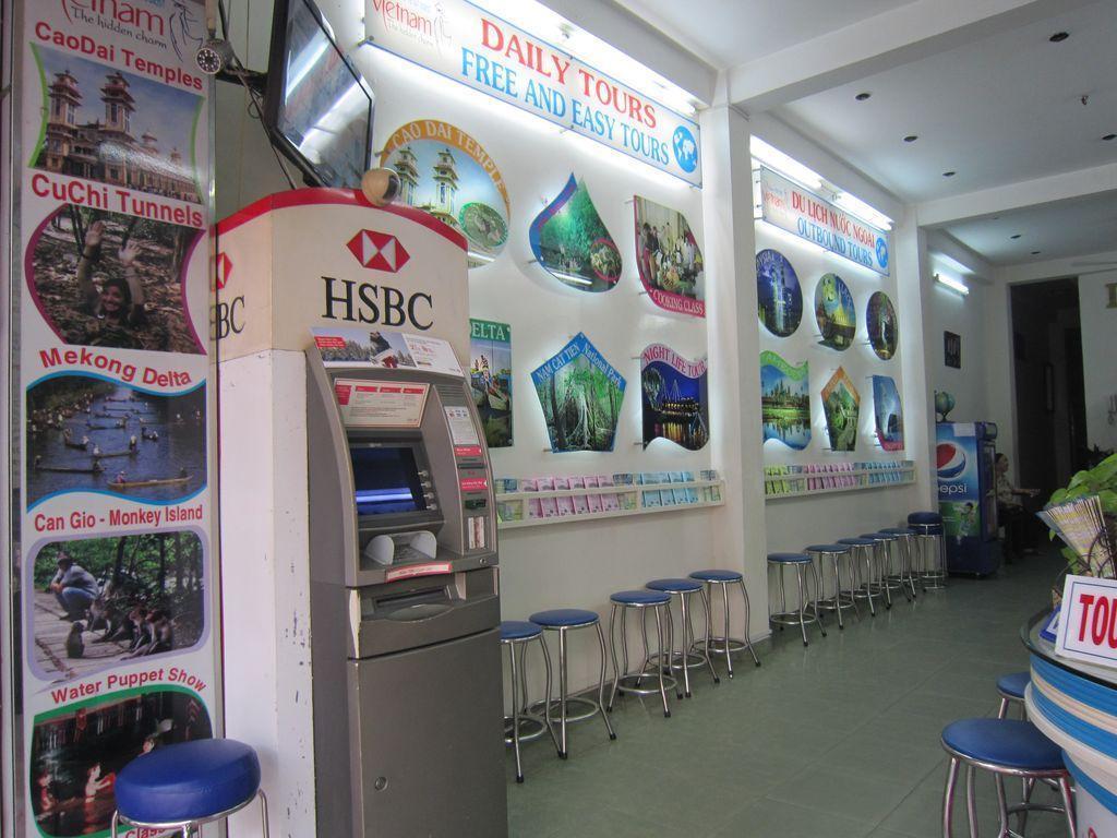 Lan Anh - De Tham Street Hotel