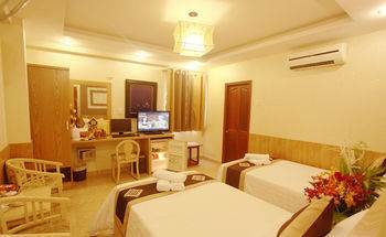 Paris Gold Hotel 3*
