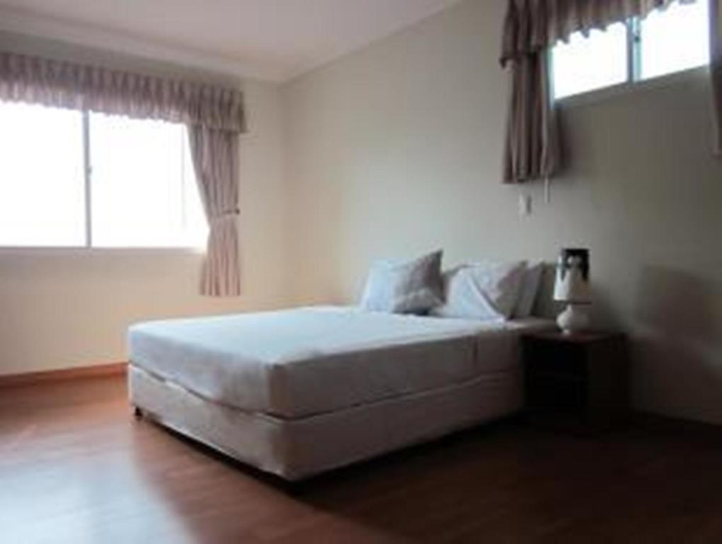 Hills Serviced Apartment *