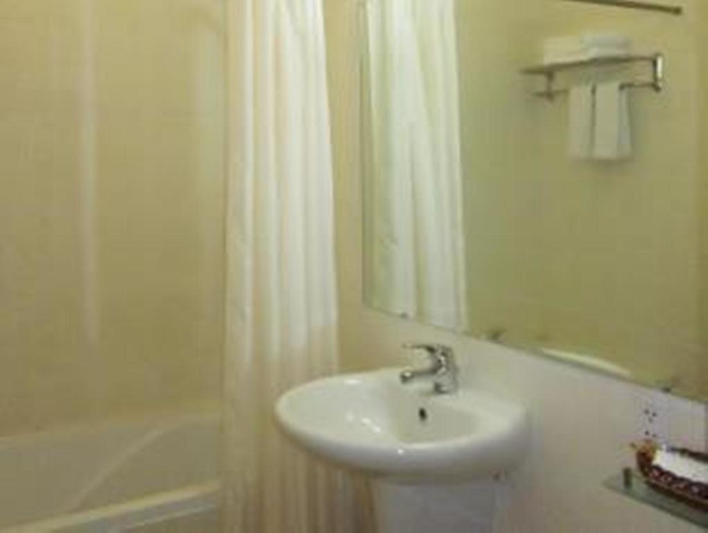 Hills Serviced Apartment