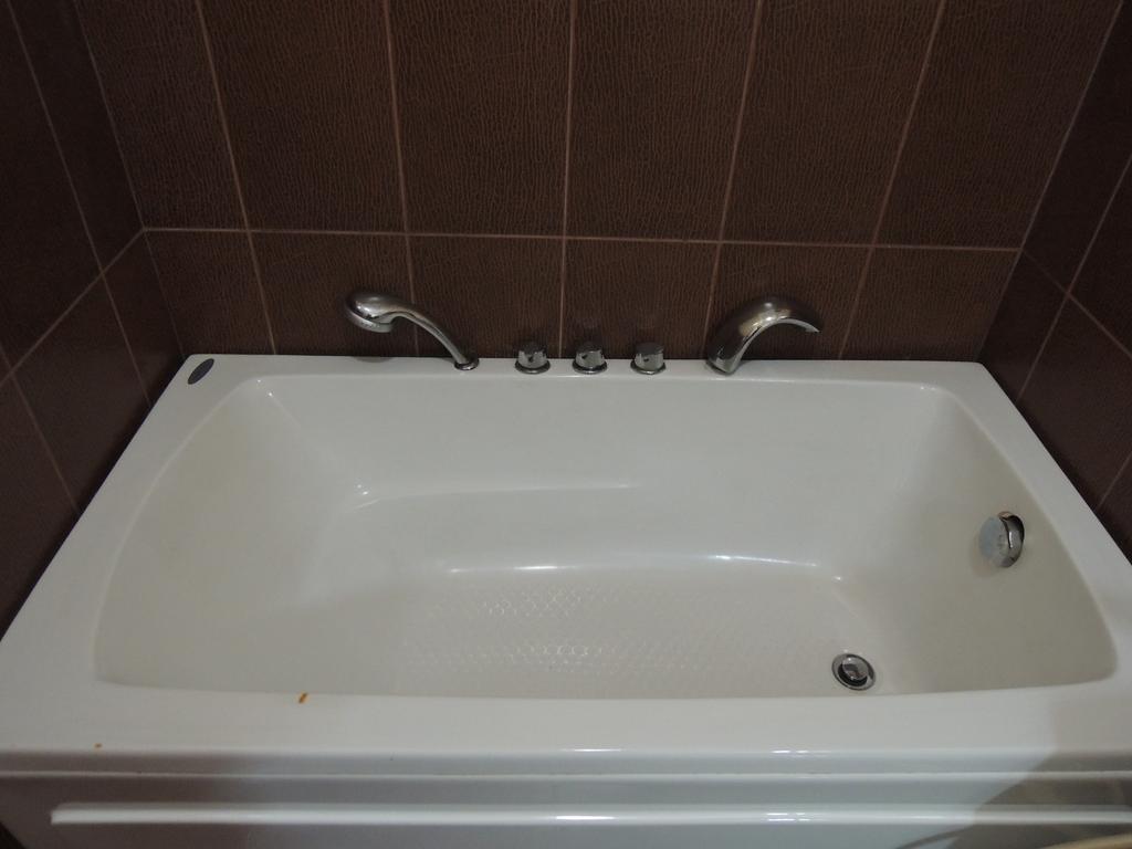 Khách sạn Ngoc Chi 2*