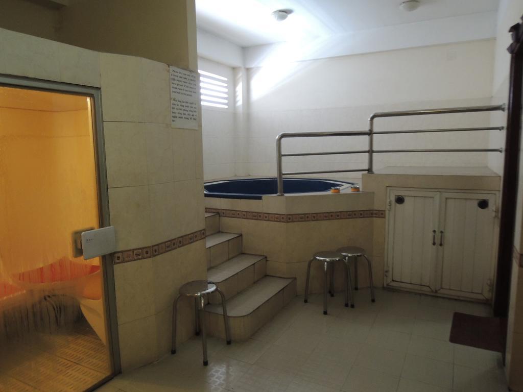 Khách sạn Ngoc Chi 2*