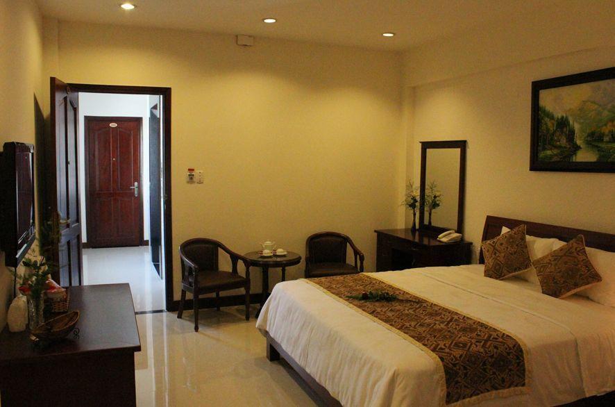 Hotel City Hotel 18 Luu Van Lang 2*