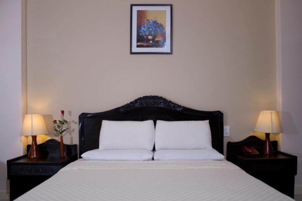 Royal Dragon Boutique Tan Binh Ho Chi Minh City