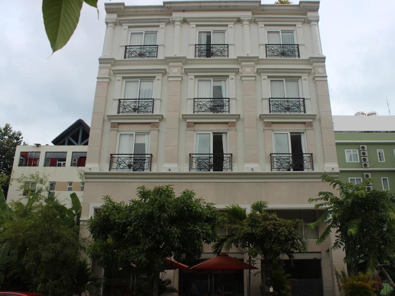 Hotel La Palma - Garden Saigon Phu My Hung 3*