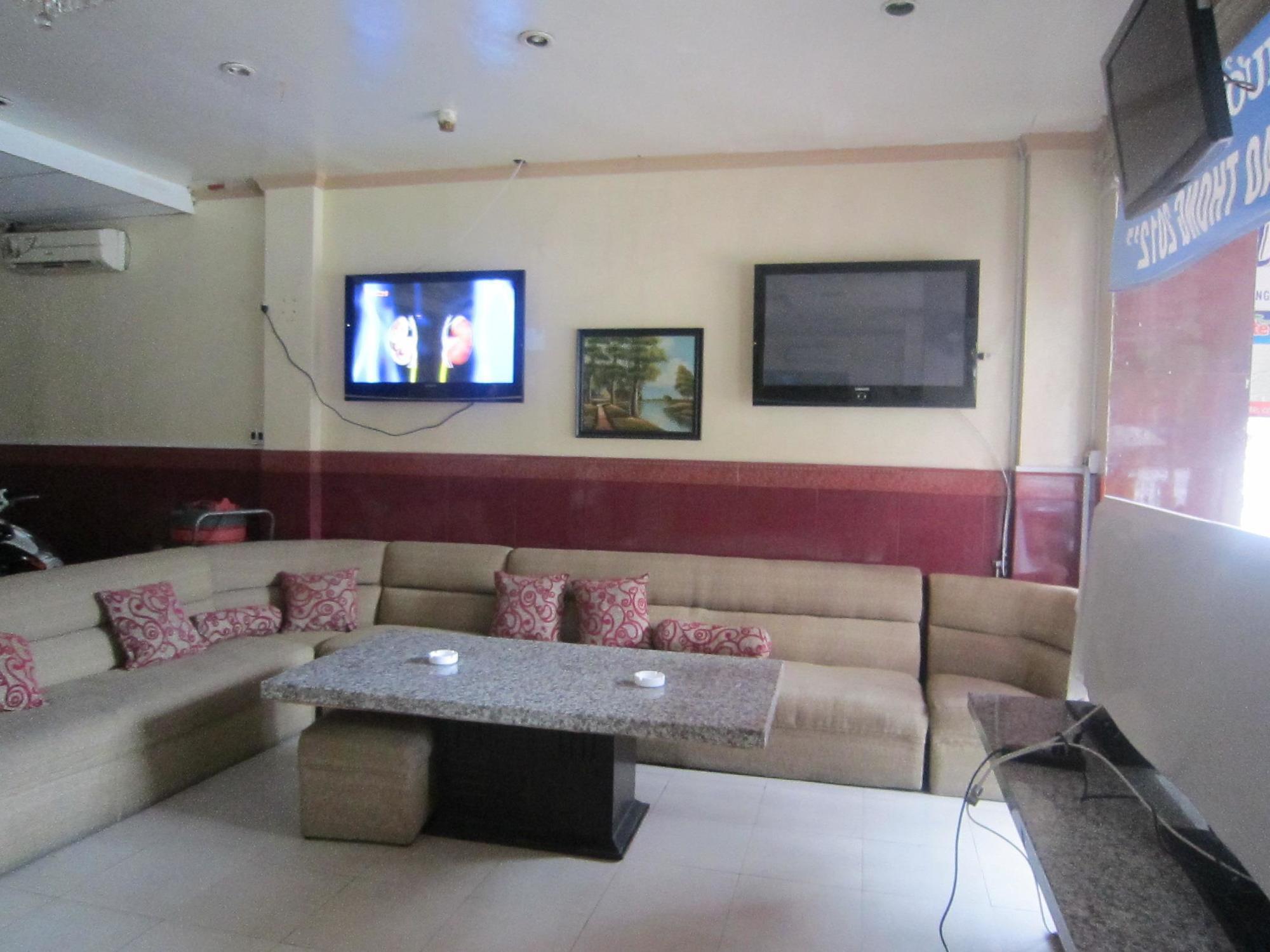 Hotel Khach San Hanh Long 2*