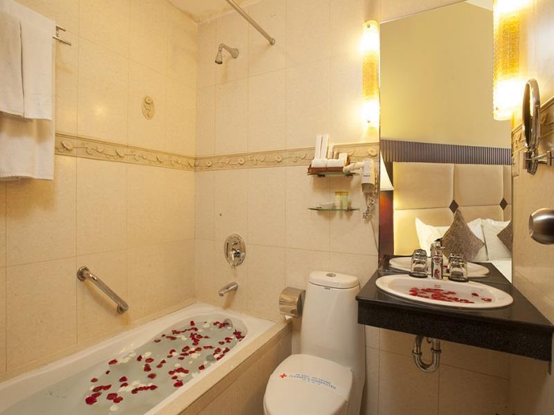 Hotel Cherry Hotel- Near Opera House