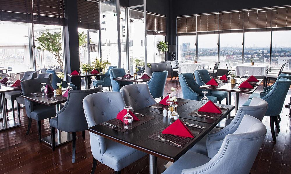 Charm Saigon Hotel 4*