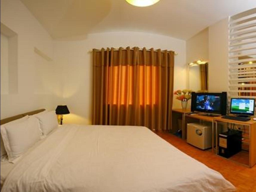 The White 8a Thai Lung Hotel 3*
