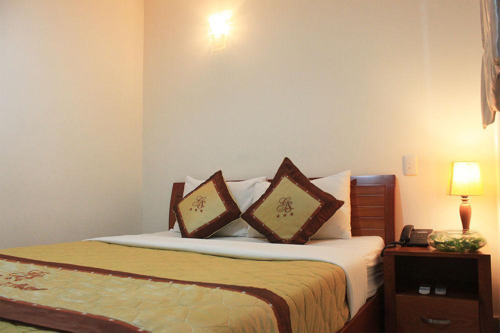 Giang Son Hotel江山民宿范五老区酒吧街胡志明市 2*