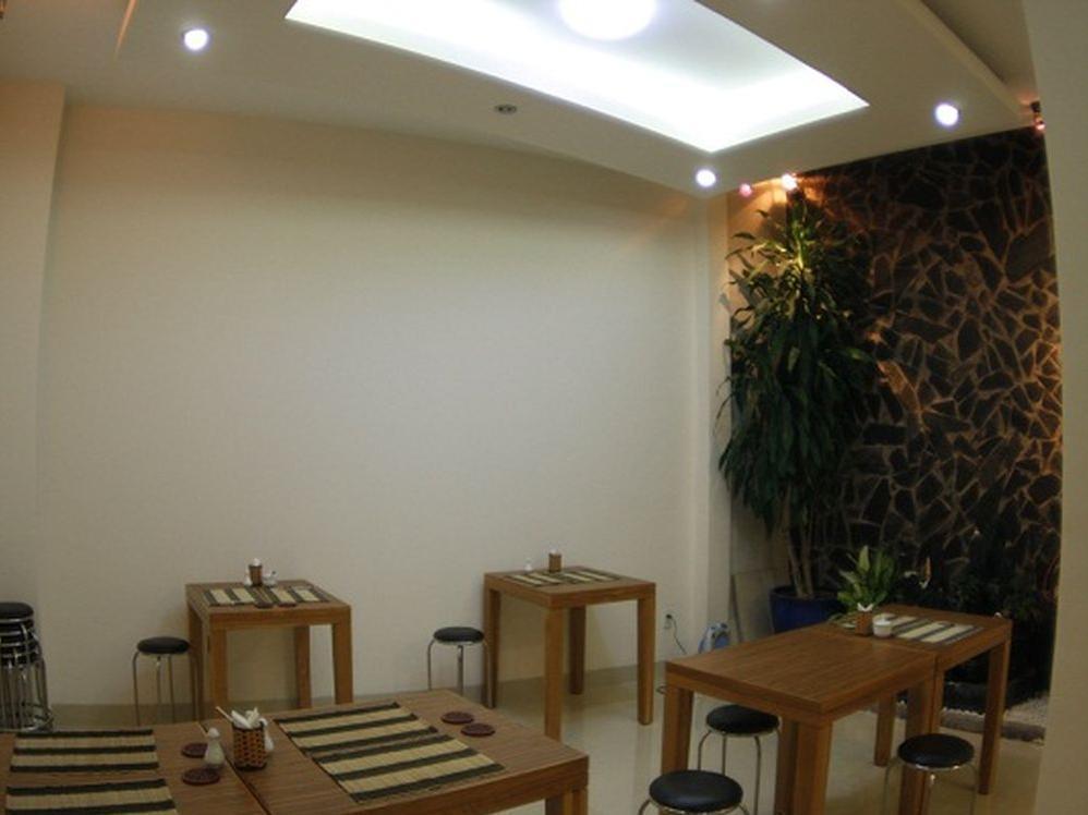 Giang Son Hotel江山民宿范五老区酒吧街胡志明市 2*