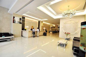 Hanz 823 Sunflower Hotel 3*