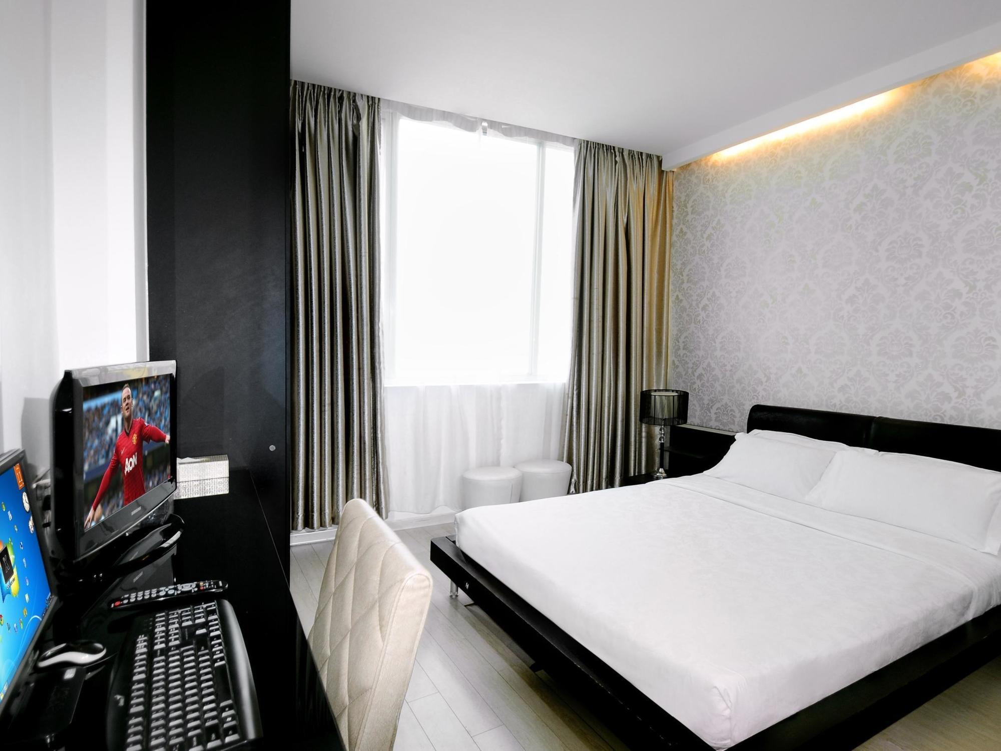 The One Premium Hotel 3*