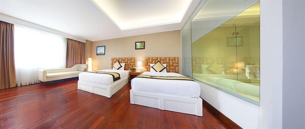 Cosmopolitan Hotel