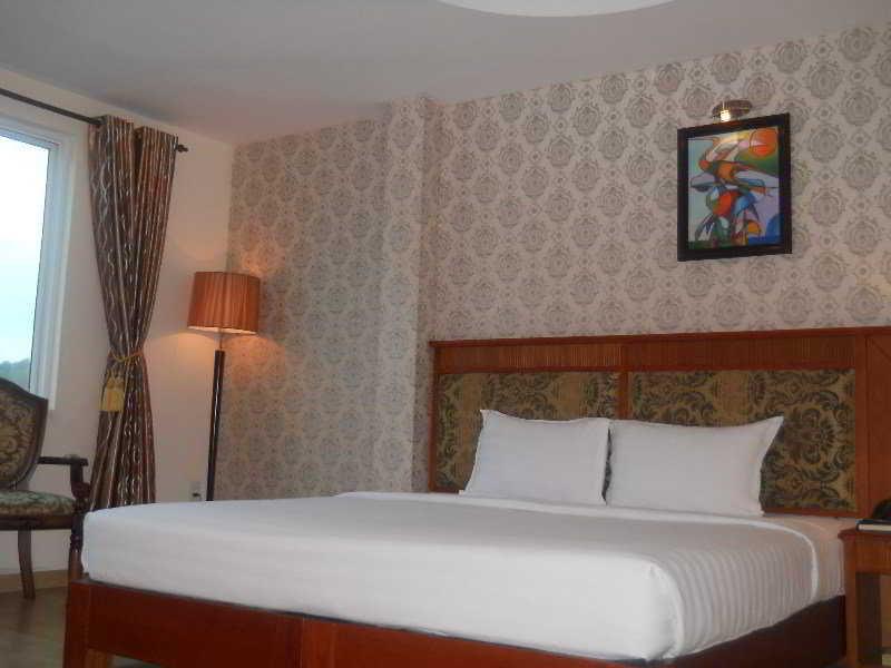 Sky Gem - Ben Thanh Hotel