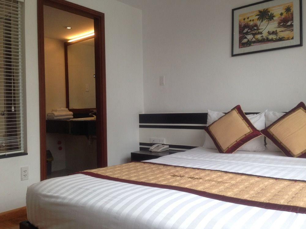 C Central Hotel Bui Vien Hotel 3*