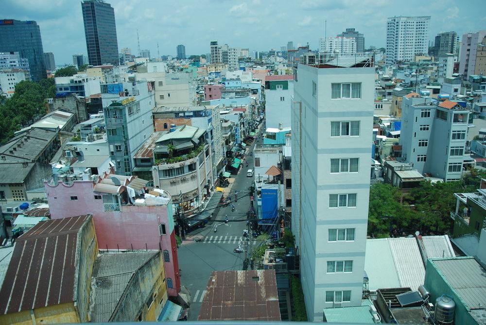 C Central Hotel Bui Vien 3*