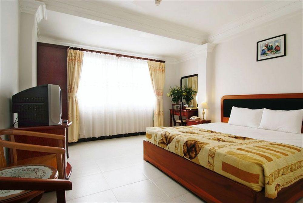 C Central Hotel Bui Vien Hotel 3*