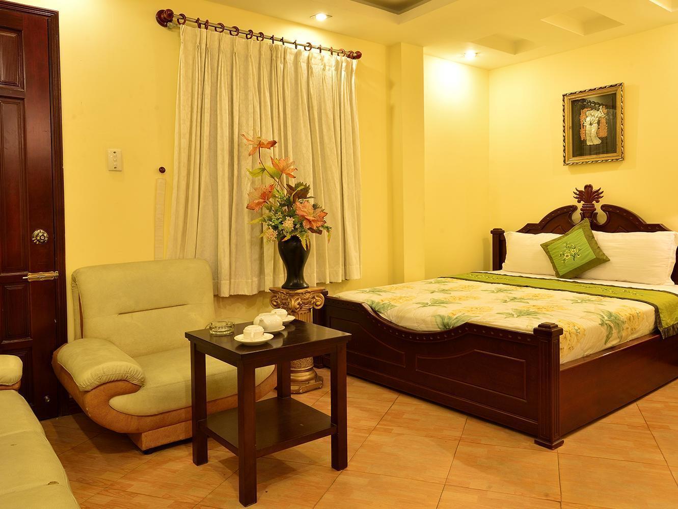 Hoa Long Hotel