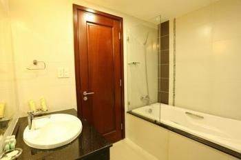 Song Hung & Serviced - Ho Dich Vu & Khach San 3* Bandar Ho Chi Minh