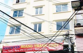 Hoang Thanh Thuy Airport 2 - Gan Am Thuc Dem Cho Hoang Hoa Tham 2*