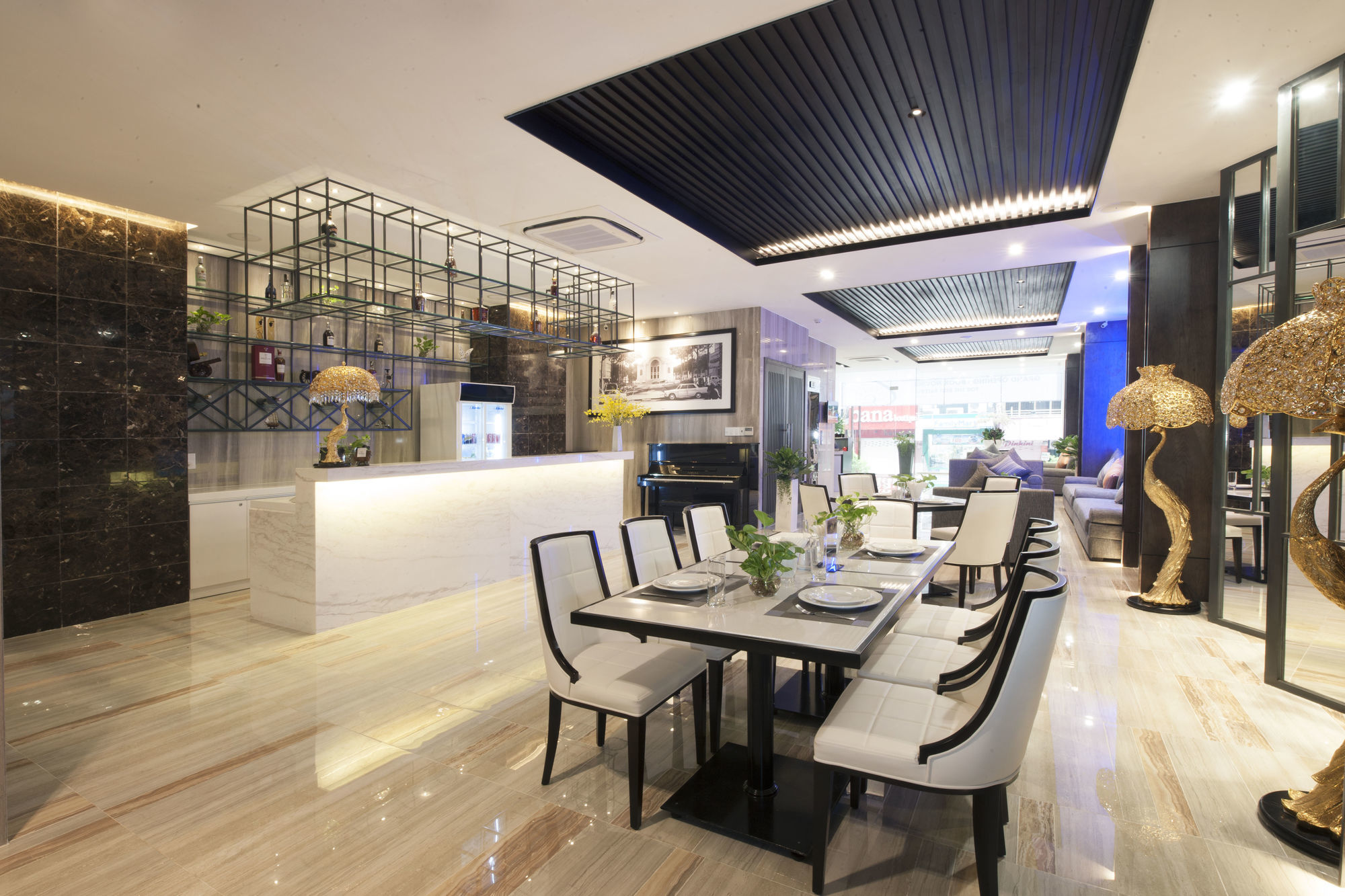 Sunrise Hotel