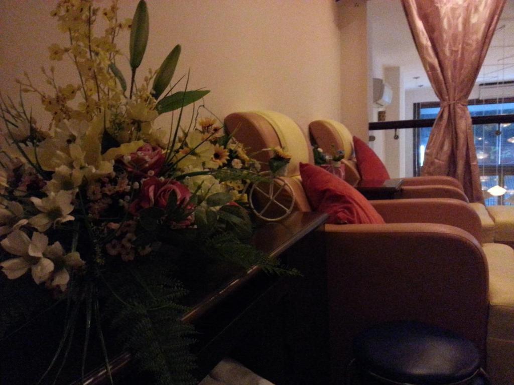 Pink Tulip Hotel 2*