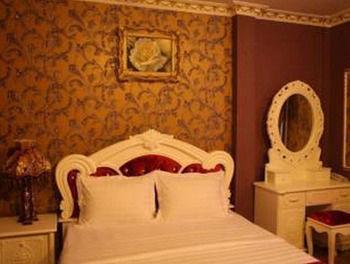 Hotel Reddoorz Bui Vien Walking Street 2*
