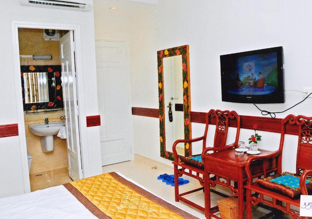 Hotel Hoang Thanh Thuy Airport 1 - Gan Am Thuc Dem Cho Hoang Hoa Tham Ho Chi Minh City
