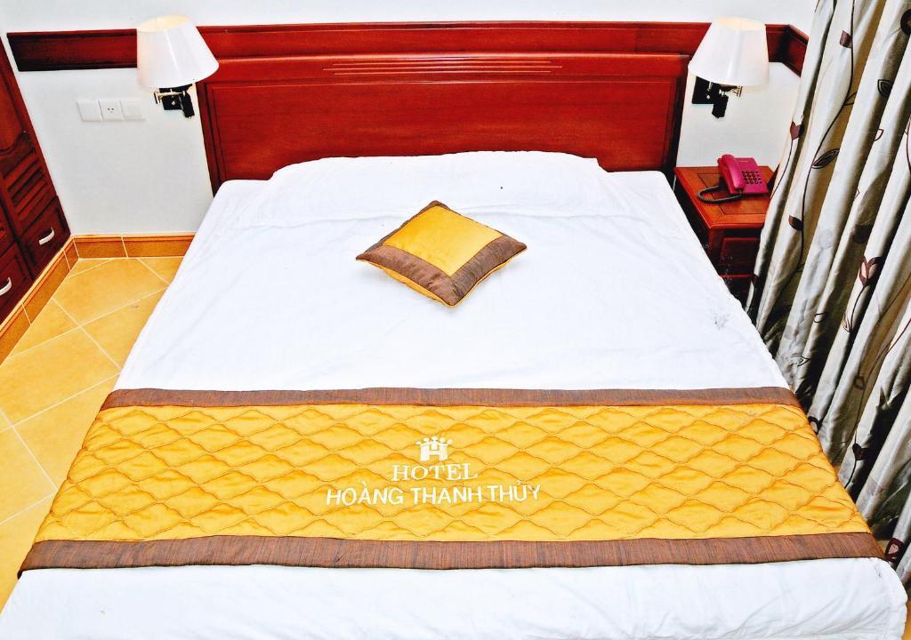 Hoang Thanh Thuy Airport 1 - Gan Am Thuc Dem Cho Hoang Hoa Tham Hotel