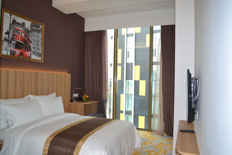 Hotel Bay 4*