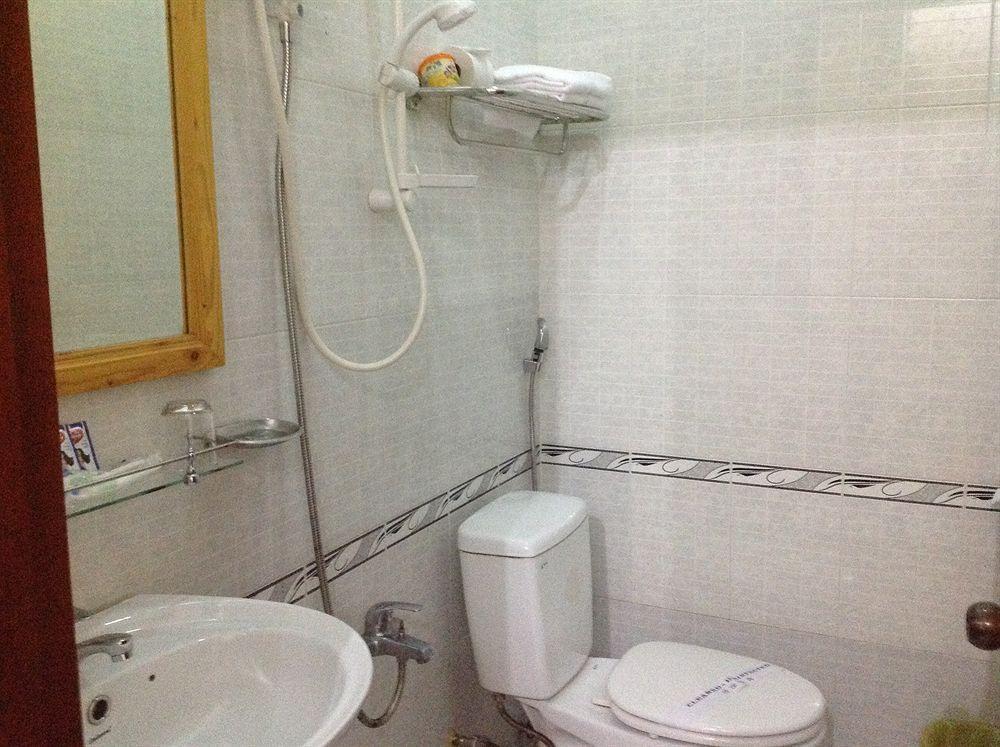 Que Huong Hotel