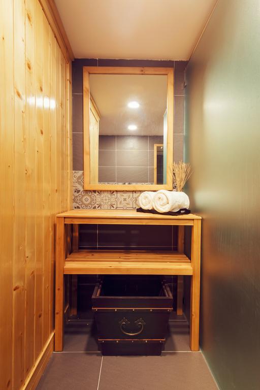 Asian Ruby Boutique Bui Thi Xuan Hotel 2*