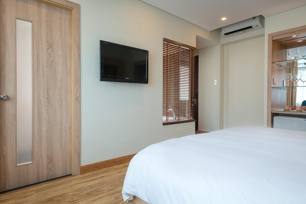 C Central Hotel Bui Vien 3*
