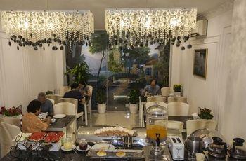 Golden Star Hotel