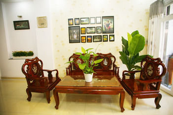 Vy Binh Hotel 2*
